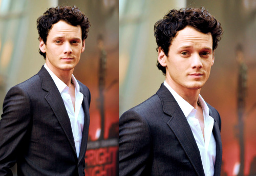 capsicle:Anton Yelchin at the Fright Night premiere (August 17, 2011).