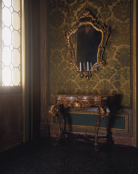 prince-charming-1728:  Bedroom from Sagredo Palace, Venice, 18th century (ca. 1718)