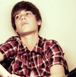  “Não acredite em tudo que você ouve.”             Justin Bieber  