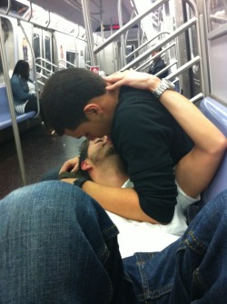 subway kiss