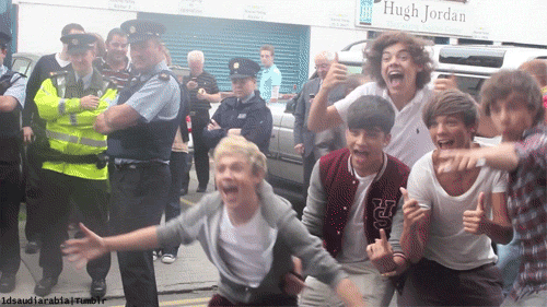 justinbieberjadensmith:  harryscock:  onedirectionbreaksmytables:  this is one of