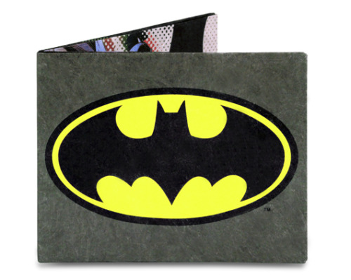 thepharaoh: pandreaa: RAFFLE TIME. WOOHOO NANANANA. I bought this super cool Tyvek Batman wallet ear