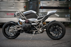 rozanes:  ReCraft Your Ride: BMW HP2-based