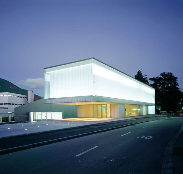enochliew:  M.A.X. Museo by Durisch + Nolli An elegant translucent façade that looks