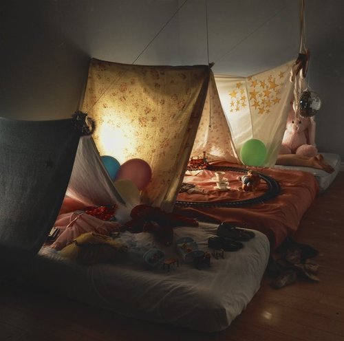 fujifu:  I love building forts, haha 