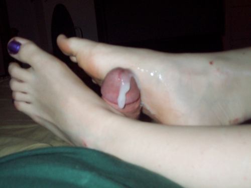 soleseekers: Friend of a friend footjob. Don’t you just love gossip? As a younger man I would get e