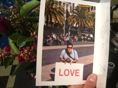 Our friend @anthony_garcia sent these flowers, along with this photo to his GF for Valentines day this year. :-)