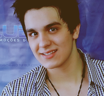 smileluansantana:  É demais pedir só um abraço da pessoa que eu mais amo no mundo?