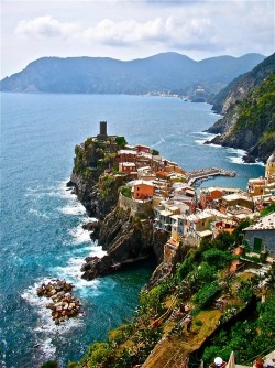 Absolute-Best-Posts:  Submitted By In-A-Heartbeat Vernazza, Cinque Terre, Italy