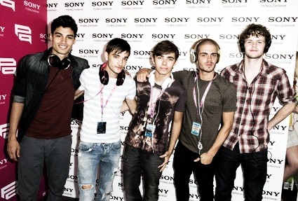 sarahthewanted:  THEY LOOK WET. x 
