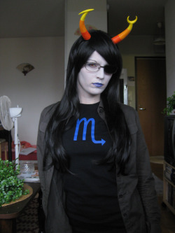 guieuidsjhyg:  sadynax:  anniilaugh:  Vriska cosplay update. :)  I got my contacts today, yay! it’s gonna take a looooot of time to get used to those hahaha. And some makeup test. My tweaked roboarm is still WIP and looks too dim in that photo. Anyhow,