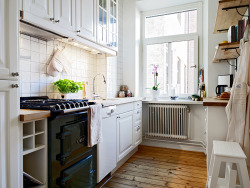 sara-white:  This kitchen is completely charming.  