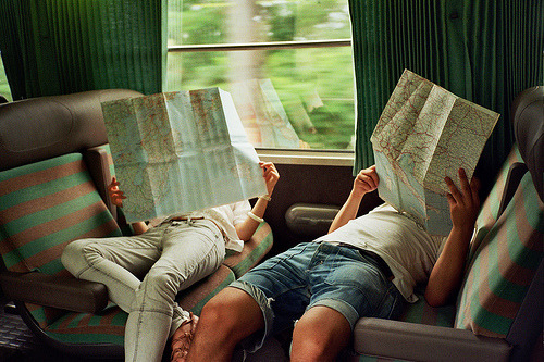against-boredom:  Ele: Qual seu maior sonho?Ela: Viajar o mundo, e o seu?Ele: Ir junto com você. 