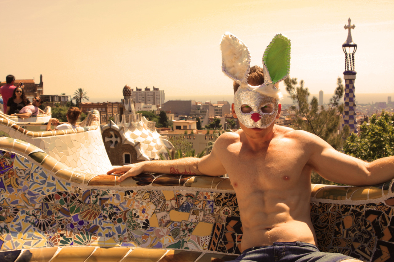 Conejo Güell - Parc Güell - Barcelona, Spain 2011 - Alexander Guerra  *this is