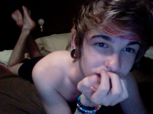 SHOW ME YOUR FEET