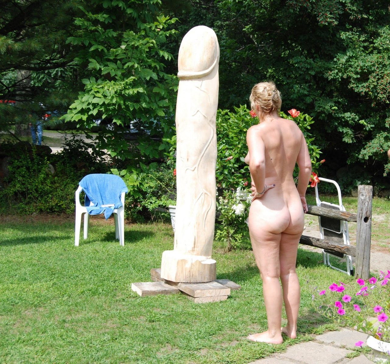 blessedfbodies:  This is nothing but a truer version of the obelisks found around