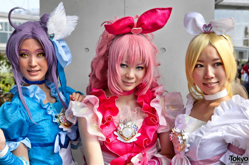 Pretty Cure cosplayers at Comiket Tokyo, Summer 2011.