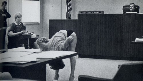 hellacutexo:  z33zy:   Stripper in Clearwater, FLA showing the judge that her bikini