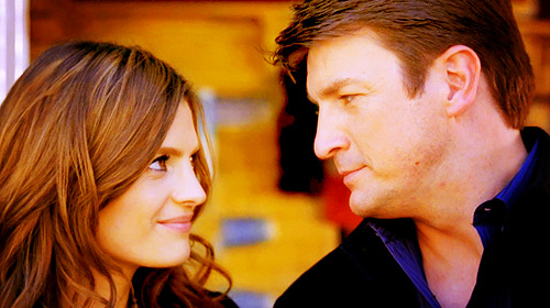 castle41319:
“It’s funny how one single moment made the whole episode.
”
Awww! Que lindos! ♥ #Caskett #Castle