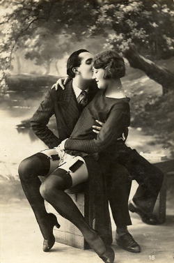 pippki:  vintagegal:  1920’s erotica  So inappropriate. Cover your eyes, children 