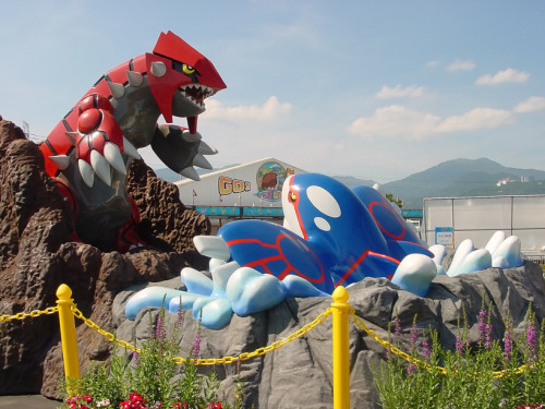 larissalovesyou:  goodvibes808:  brinasaurus:  PokePark! My dream place to go. Lets go! :DD  Why don’t we have this where I live? T_T  One day <3 
