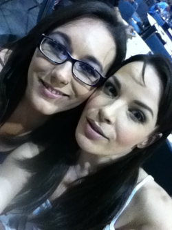 danadearmond:  I finally met @sinnsage. I’m