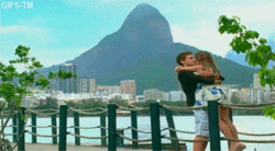 into-your-arms:  Uma verdade: Se você estiver comigo eu não preciso de mais nada.  