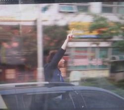 sapphirebluefamily:  Heechul after Inkigayo