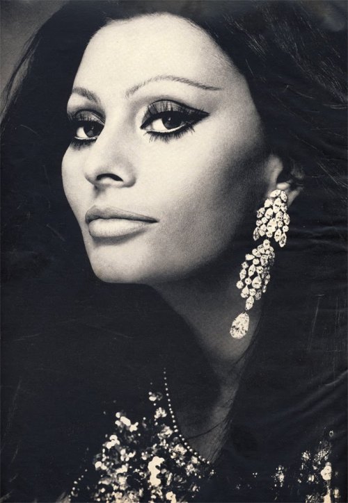 Porn my1970s:  Sophia Loren  photos