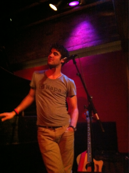 fydarrencriss:  CAN WE ALL JUST PLEASE LOVE THAT HAPA SHIRT  CAN WE ALL JUST PLEASE LOVE THAT BEER B