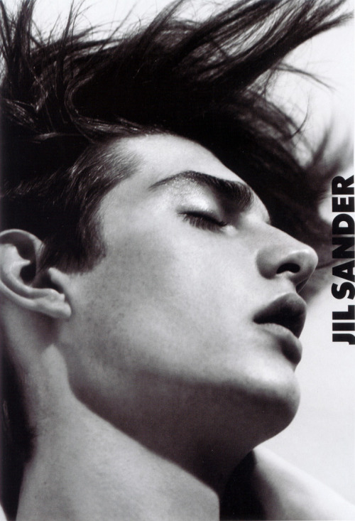 neckbones:Shaun Haugh.ph. David Sims.