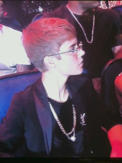 belieberofjbieber:  guess he liked kanye and jay z’s performace(: 