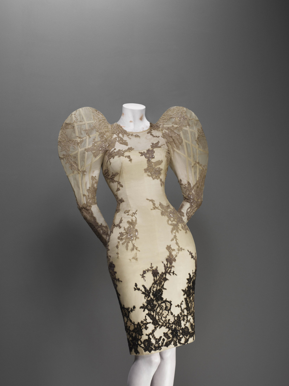 tomeartispure:  These expressive pieces are displayed at the Alexander Mcqueen: Savage