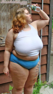 ssbbwfanatic:  Very nice