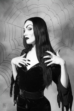  Kiev Omnia as Vampira 