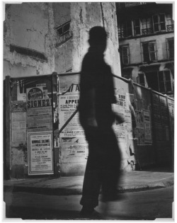 luzfosca:  Otto Steinert  Call, 1950  [Silhouetted Man in Front of Poster] 