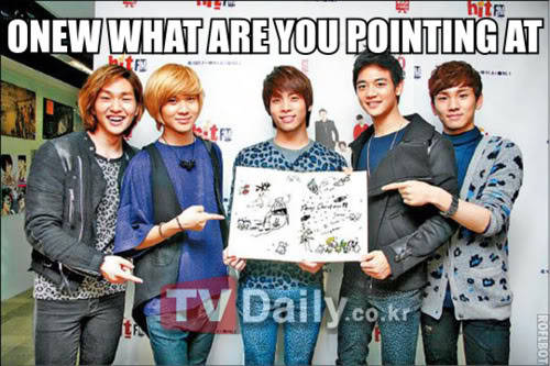 dino-pout:  Ohohoho~where the heck are you pointing at onew?  