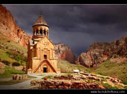 sav3mys0ul:  Armenia - Noravank - 13th century Armenian Apostolic Church monastery in a narrow gorge made by the Amaghu river (by © Lucie Debelkova / www.luciedebelkova.com) 