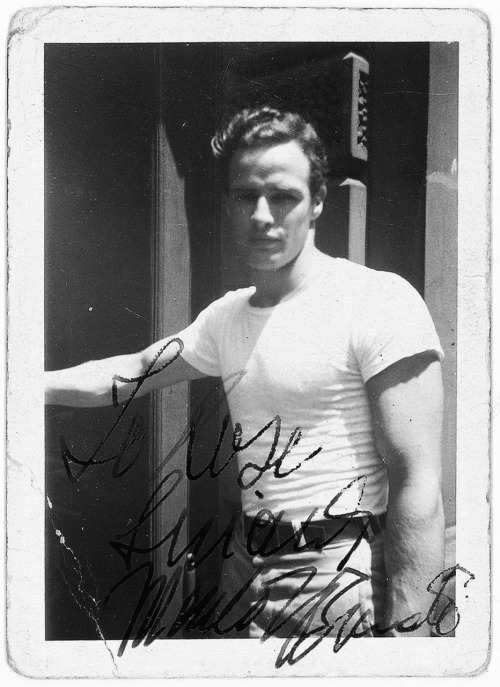 vintagegal: Fan picture and autograph of Marlon Brando 1950’s