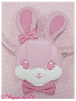 frillypinkdreams:holleyteatime:Dream Bags I dream about all of those to!!! :D That is so cool ^-^