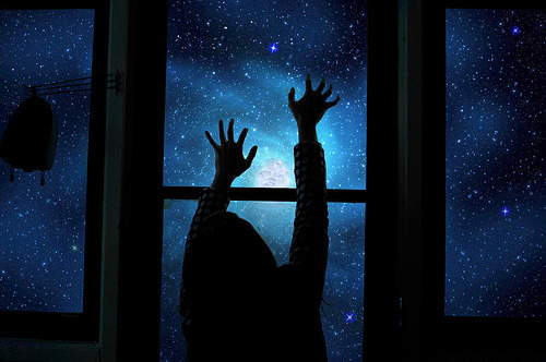 15steep:   Dark night, bright stars (by evelynnlouise) 