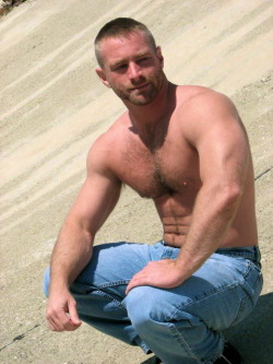 countrysoldier:  redneck417:  HOT DILF  Check