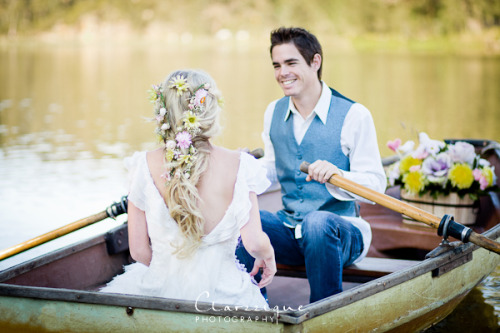 caroline-albanese: wedding-perks: Tangled Inspired Wedding (Clarzzique - Part 1: Shoot) NO WAY THIS 