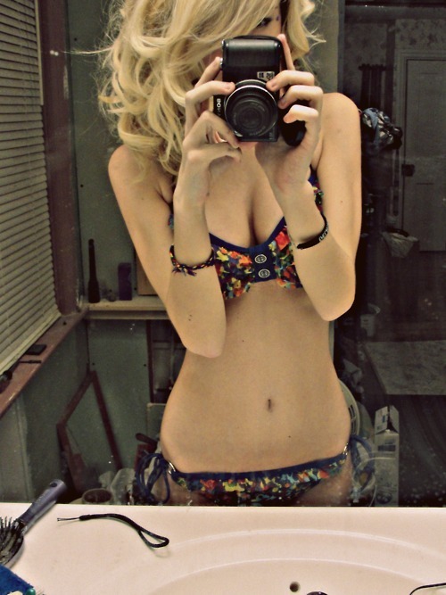 justsexypics:  sexysubmittedself:  SexySubmittedSelf  For more follow justsexypics.tumblr.com