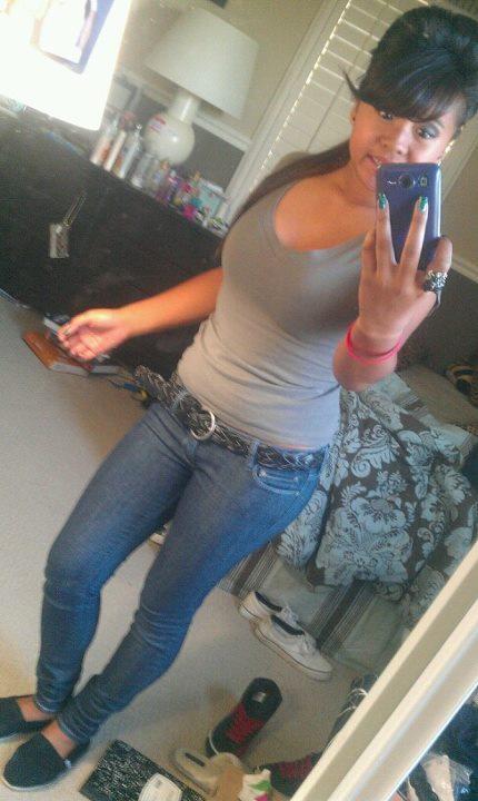 ayejenniferle:  Todays outfit =) 