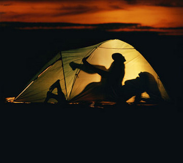 marriedlovers:  sabrinas-own:  tent   Reminds me of our honeymoon 14 years ago Achilles…under the light of a full moon…let’s go camping this summer….