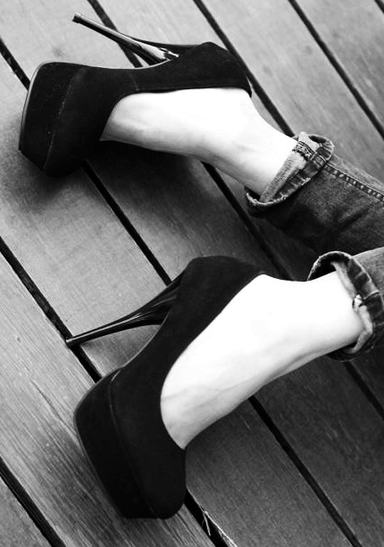 artandsexy:  artandsexy Velvet stilettos  adult photos