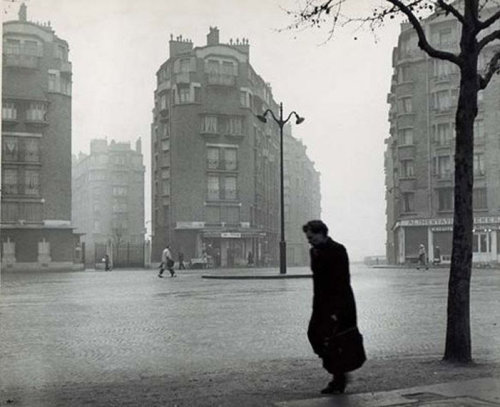 undr:Jules AaronPorte de Clignacourt, Paris, c. 1954
