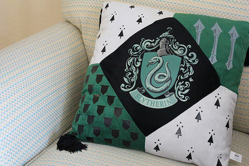 asreliquias:  everyoneusessoap:  I really need one of these!   OMFG, I NEED 