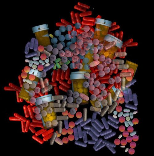 sciencecenter:
“ Scientists mine databases to find old drugs a new purpose
“ For all the testing we do, drugs are still mysterious things—they can activate pathways we never connected with them or twiddle the dials in some far-off part of the body....